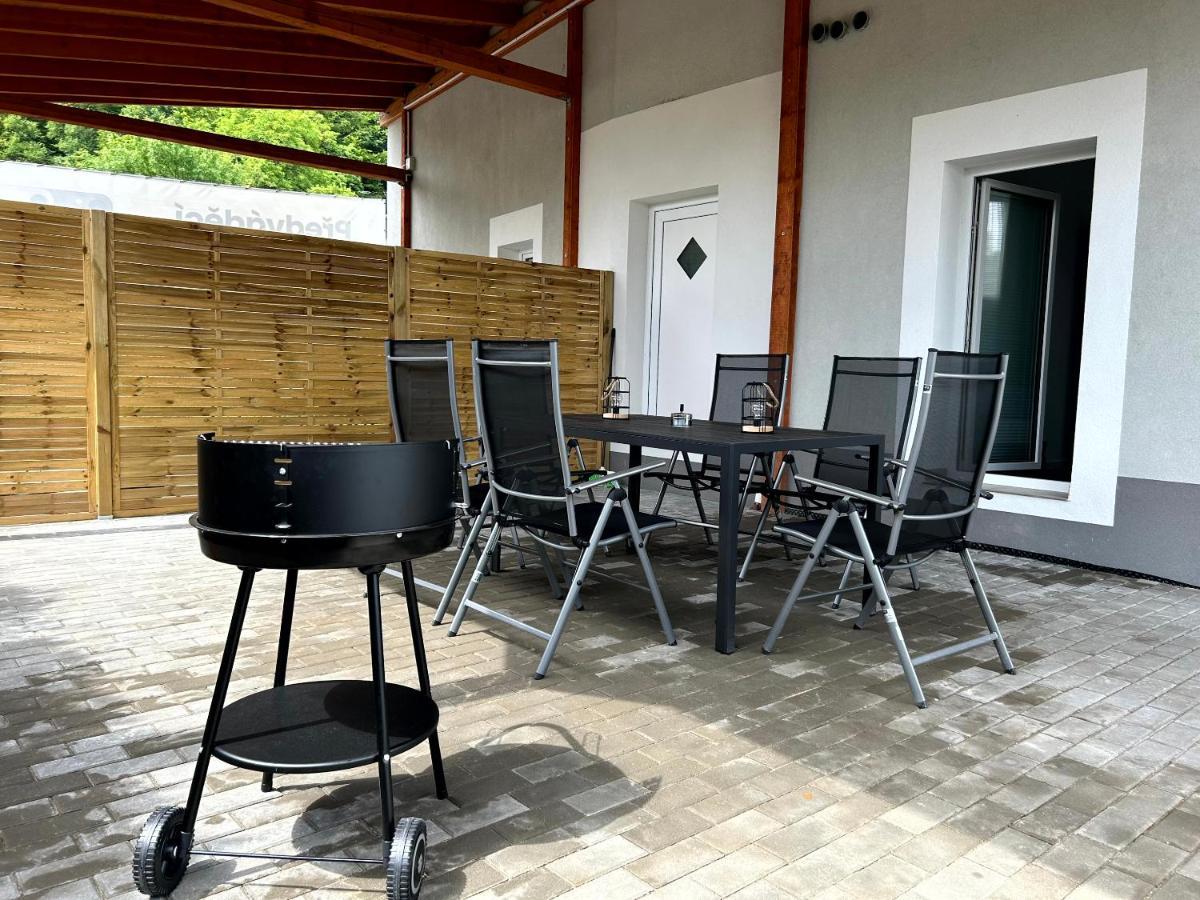 Breza House Apartments Zlin Exterior photo